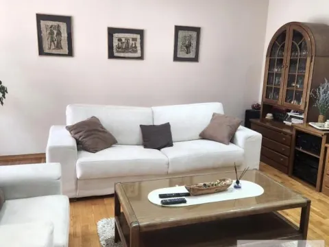 Izdavanje, trosoban stan, 130m², Telep, Novi Sad Sve Podlokacije - image 40