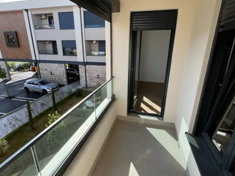 Prodaja, jednosoban stan, 47m², Donja Gorica, Podgorica - image 10