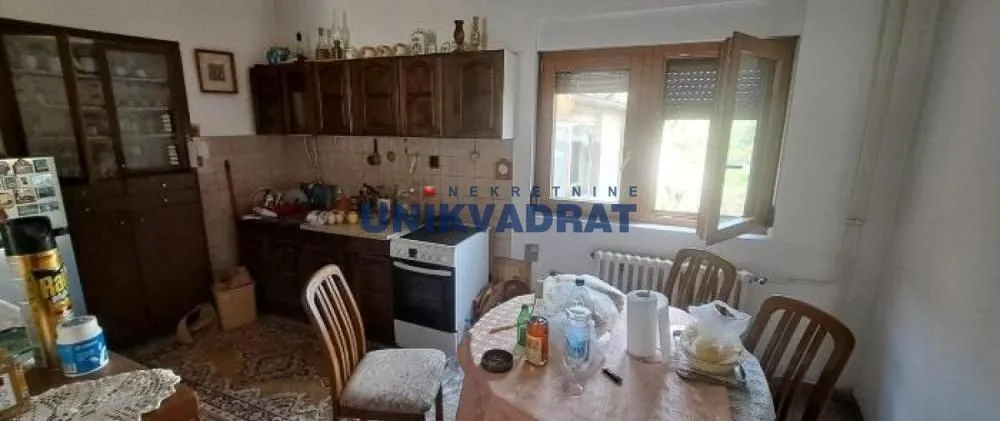 Prodaja, kuća, 300m², Sremski Karlovci, Novi Sad
