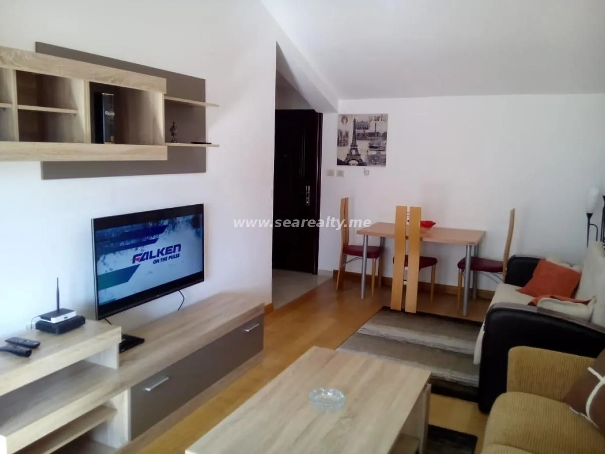 Rent, studio apartment, 52m², Budva, Crna Gora