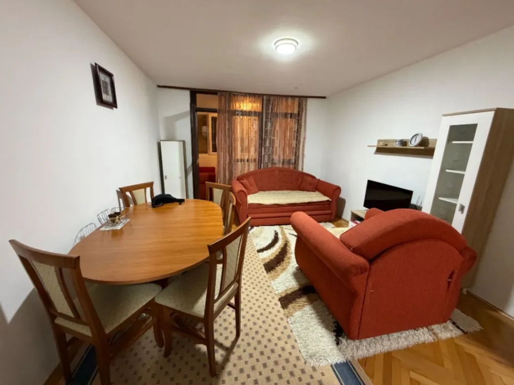 Prodaja, dvosoban stan, 65m², Makedonsko naselje, Bar