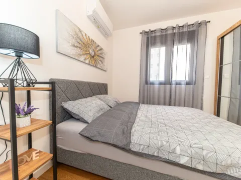 Rent, one bedroom apartment, 45m², Šušanj, Bar - image 9