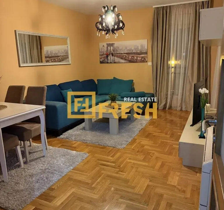 Izdavanje, dvosoban stan, 75m², Pobrežje, Podgorica