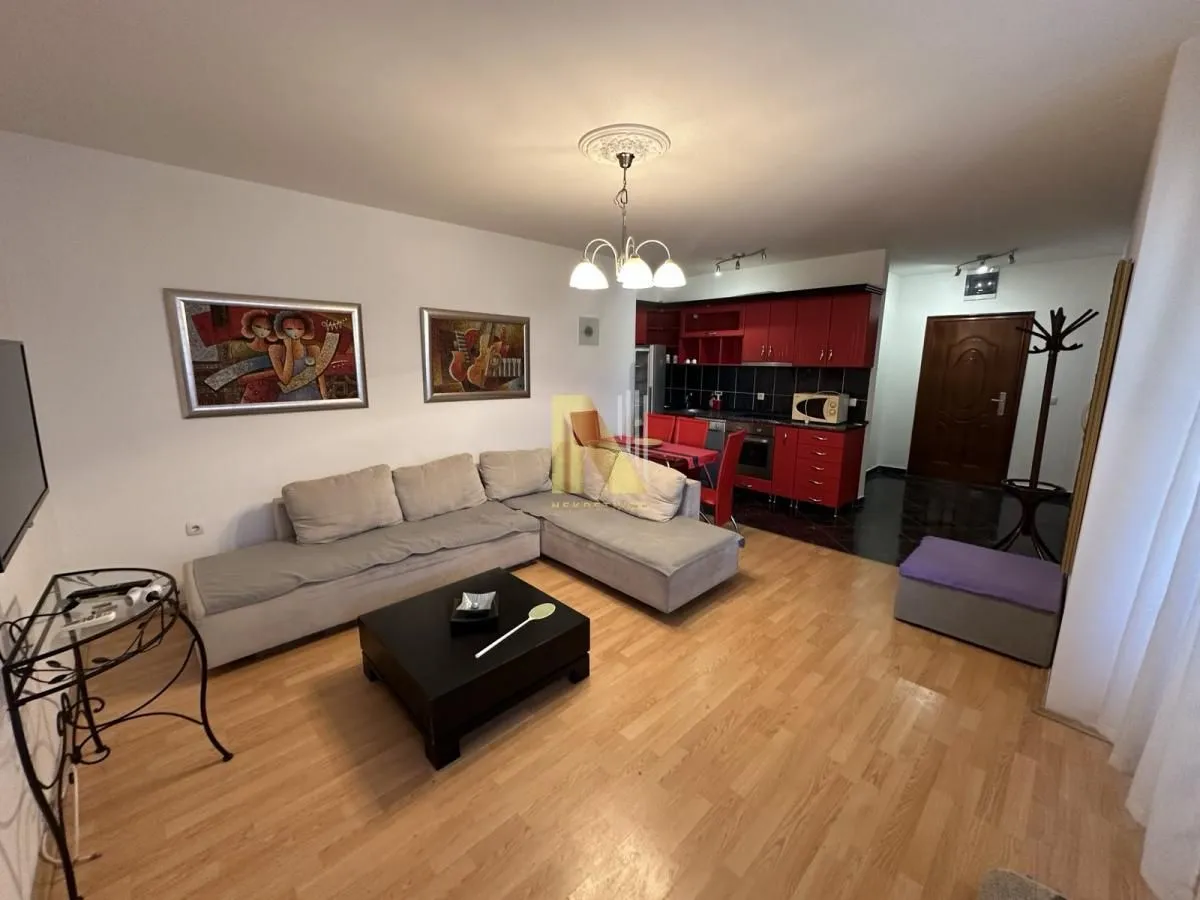 Prodaja, dvosoban stan, 59m², Centar, Novi Sad