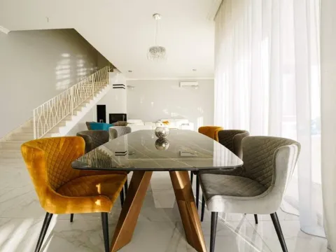 Prodaja, kuća, 290m², Tivat, Crna Gora - image 5