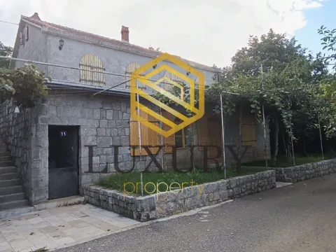 Izdavanje, kuća, 110m², Mareza, Podgorica - image 2