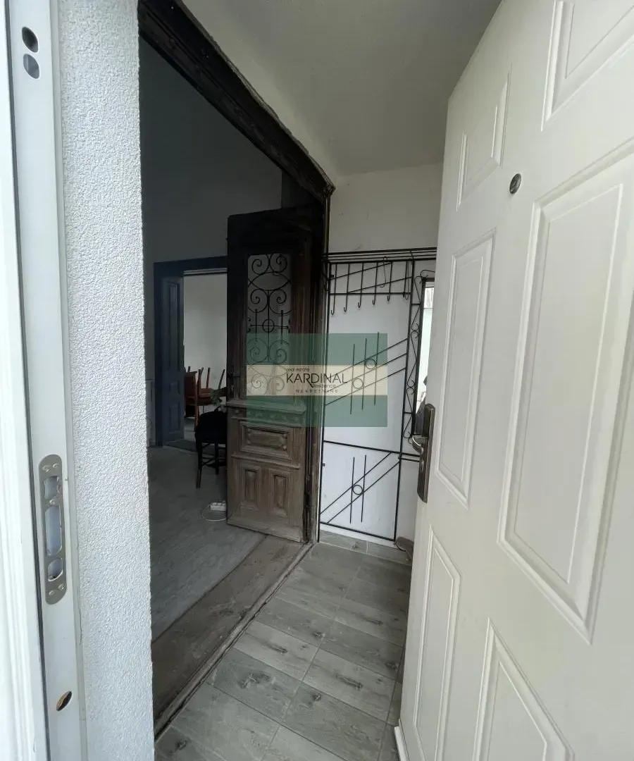 Prodaja, dvosoban stan, 57m², Mala vaga, Kragujevac