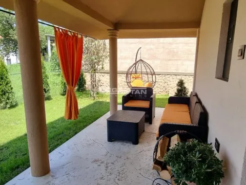 Sale, house, 500m², Jajinci, Voždovac Sve Podlokacije - image 7