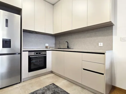 Sale, apartment, 46m², Stari Aerodrom, Podgorica - image 11