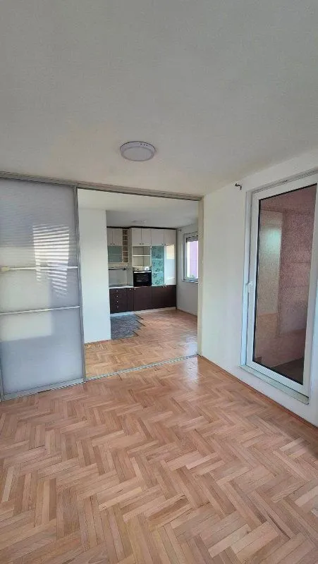 Prodaja, dvosoban stan, 48m², Voždovac Sve Podlokacije, Beograd
