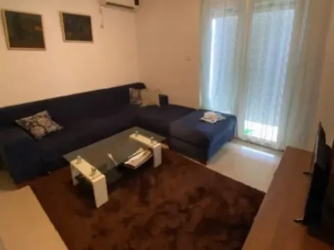 Sale, one bedroom apartment, 32m², Podkošljun, Budva - image 1