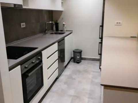 Izdavanje, dvosoban stan, 70m², Savski Venac, Beograd