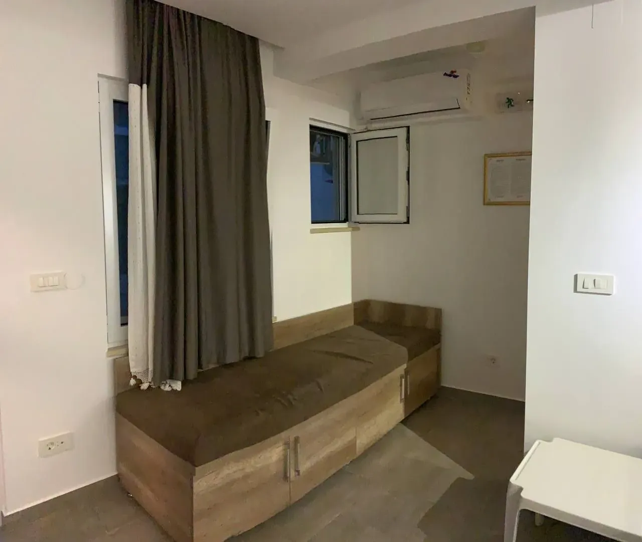 Sale, two bedroom apartment, 120m², Šušanj, Bar