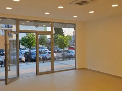 Rent, office space, 46m², Pobrežje, Podgorica