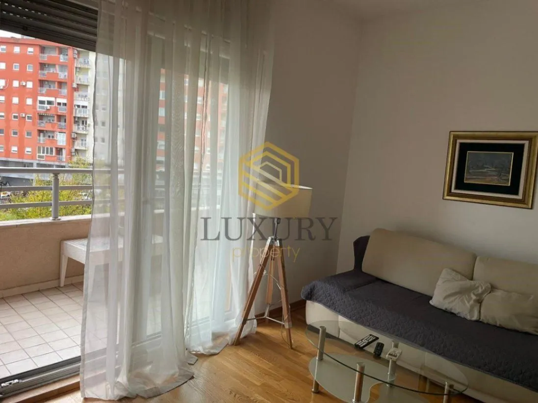 Rent, studio apartment, 35m², City Kvart, Podgorica