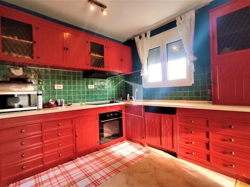 Rent, house, 180m², Mareza, Podgorica