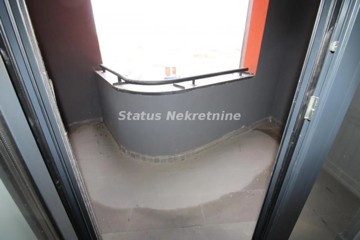 Prodaja, četvorosoban stan, 105m², Novi Sad, Srbija