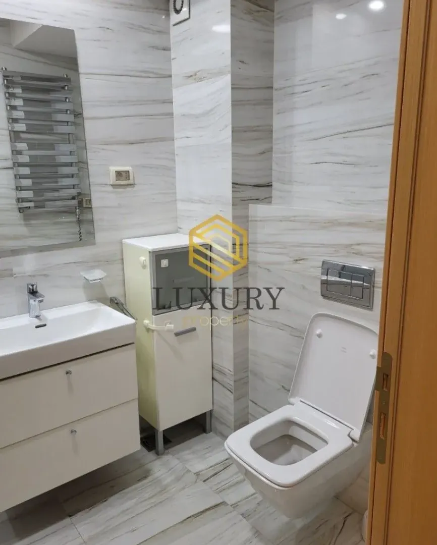 Izdavanje, trosoban stan, 95m², Preko Morače, Podgorica