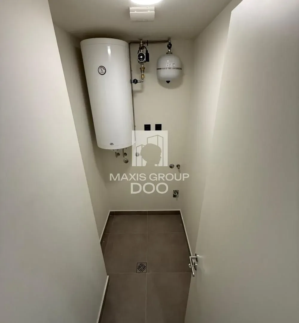 Prodaja, četvorosoban stan, 144m², Savski Venac, Beograd