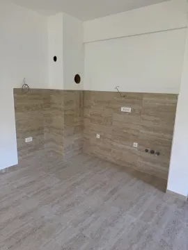 Rent, two bedroom apartment, 53m², Radanovići, Kotor - image 2