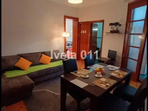 Rent, two bedroom apartment, 45m², Vračar Sve Podlokacije, Beograd - image 13