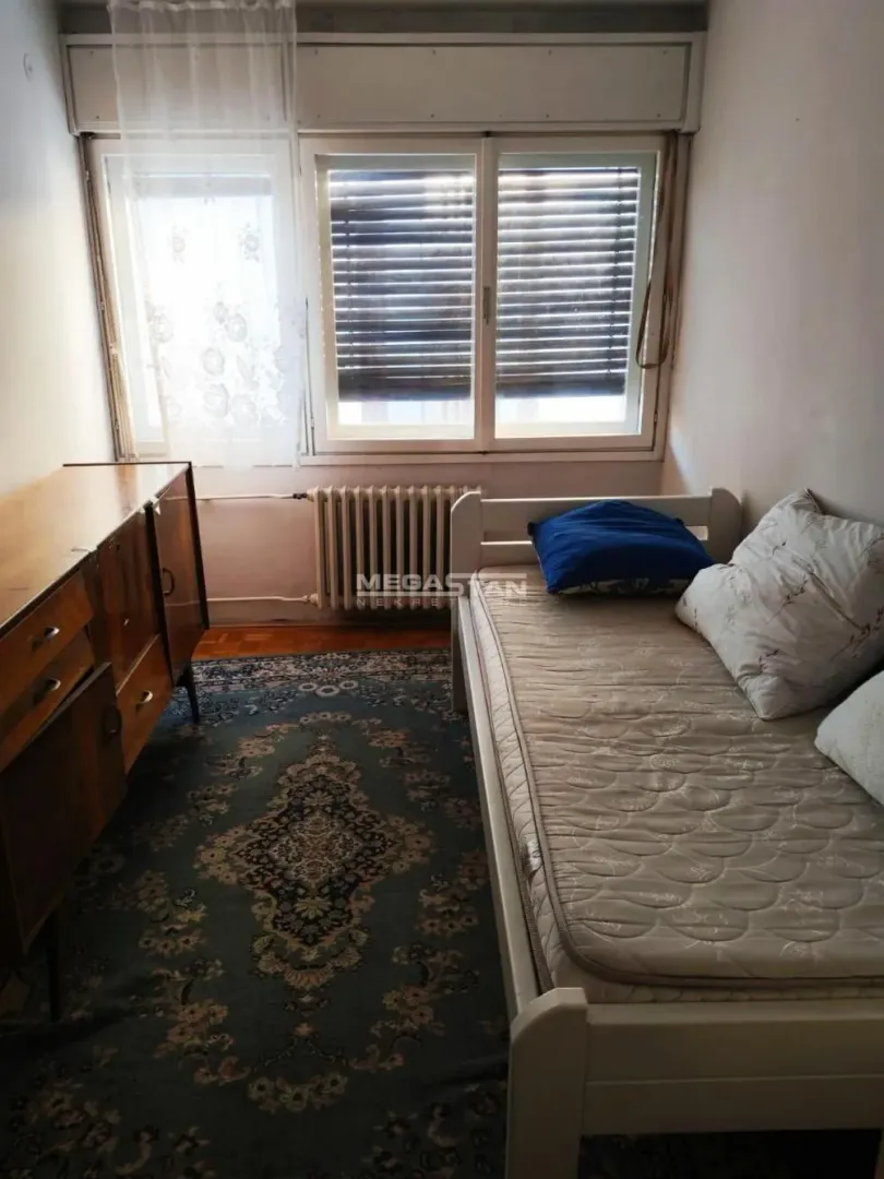 Rent, four bedroom apartment, 88m², Bajlonijeva Pijaca, Beograd