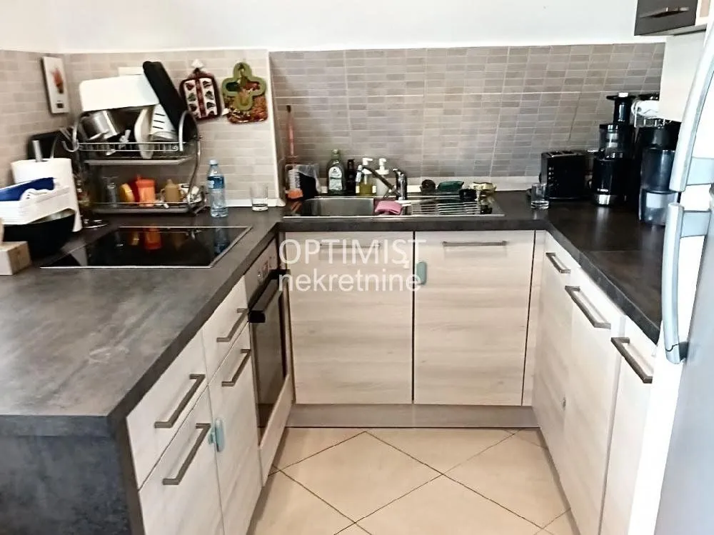 Sale, four bedroom apartment, 98m², Voždovac Sve Podlokacije, Beograd