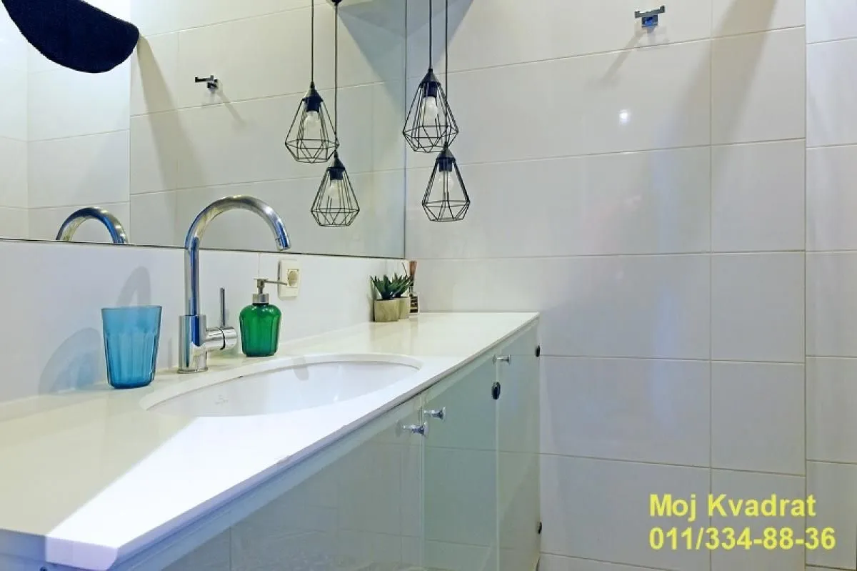 Prodaja, trosoban stan, 73m², Stari Grad, Beograd