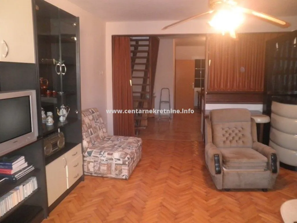 Prodaja, kuća, 100m², Stara Varoš, Podgorica