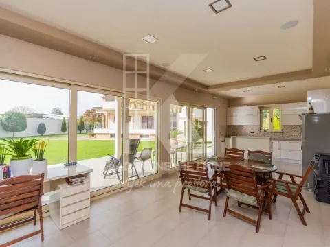 Rent, house, 600m², Zeta, Podgorica - image 21