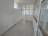 Izdavanje, poslovni prostor, 200m², Dajbabe, Podgorica - image 11