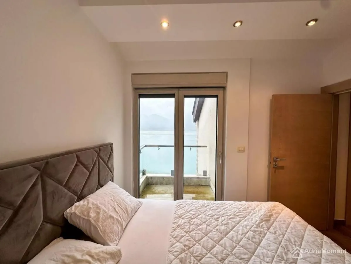 Sale, two bedroom apartment, 69m², Kostanjica, Kotor