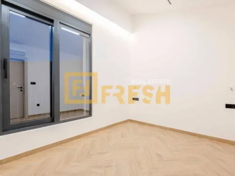 Sale, house, 240m², Budva, Crna Gora - image 14