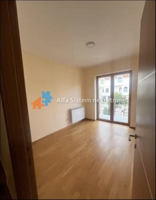 Rent, four bedroom apartment, 115m², Savski Venac, Beograd