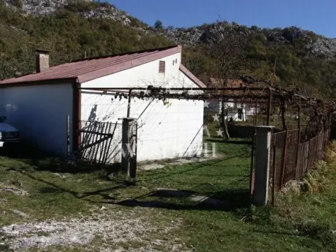 Prodaja, kuća, 77m², Cetinje, Crna Gora - image 7