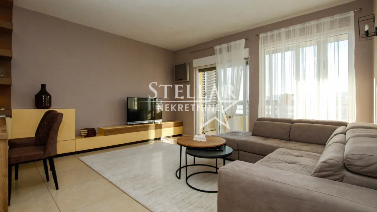 Izdavanje, dvosoban stan, 68m², City Kvart, Podgorica