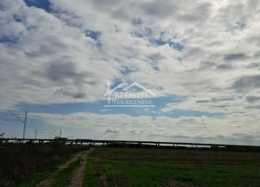 Prodaja, plac, Batajnica, Beograd