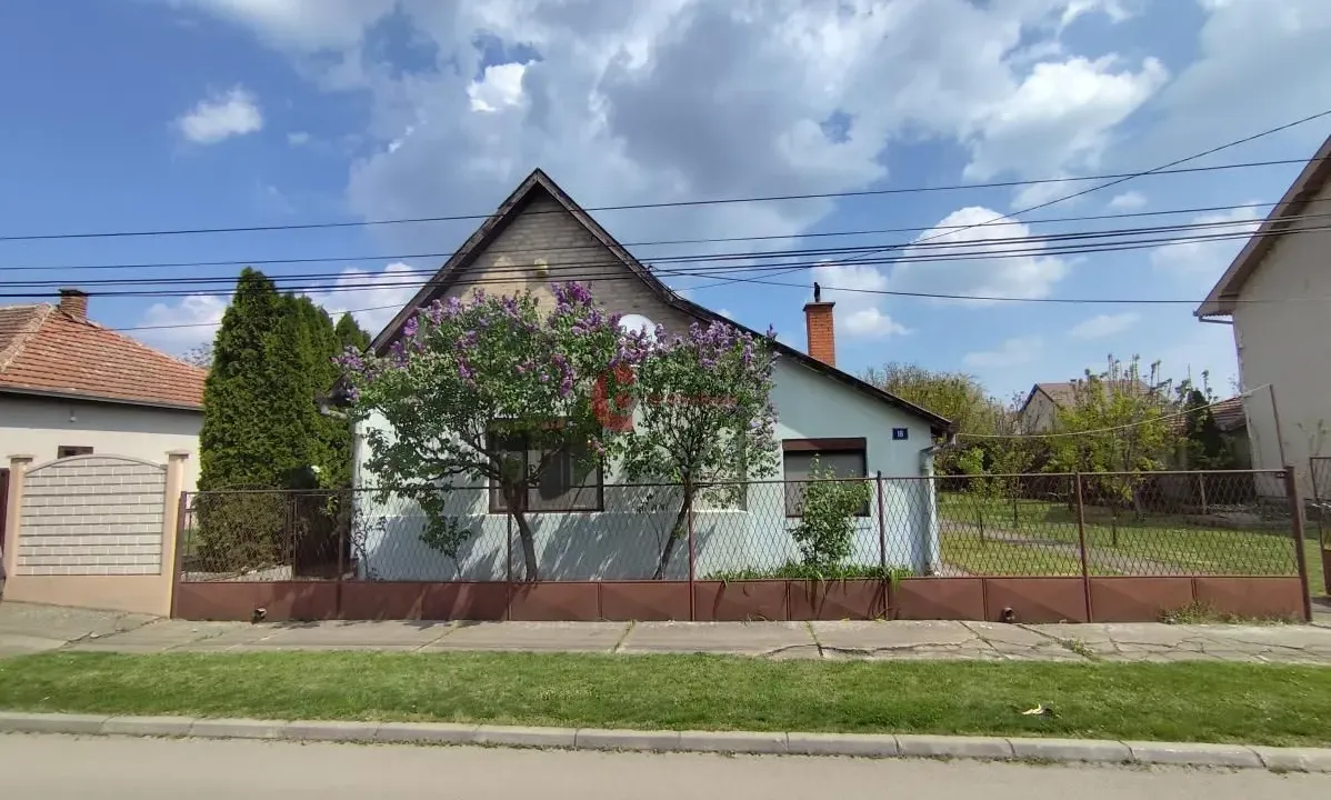 Prodaja, kuća, 114m², Mali Radanovac, Subotica