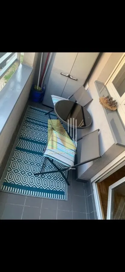Izdavanje, garsonjera, 26m², Bulevar Evrope, Novi Sad Sve Podlokacije