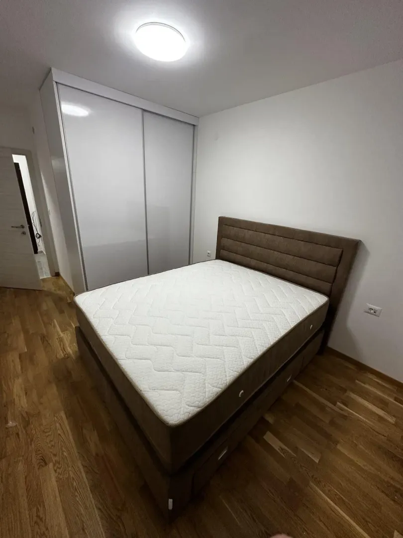 Izdavanje, jednosoban stan, 55m², Ljubović, Podgorica