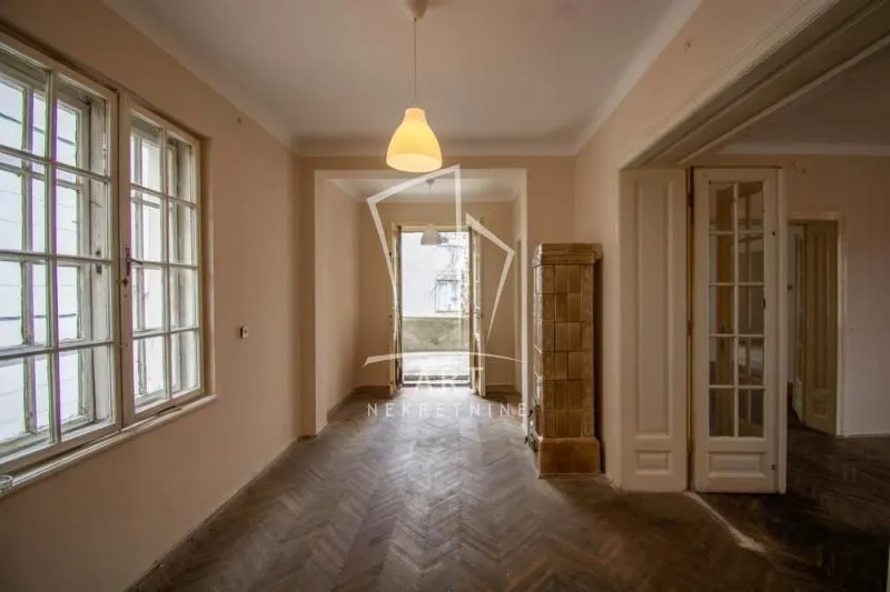 Prodaja, četvorosoban stan, 113m², Vračar Hram, Vračar Sve Podlokacije