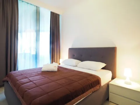 Izdavanje, jednosoban stan, 54m², Centar, Budva - image 4