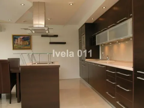 Rent, two bedroom apartment, 106m², Stari Grad, Beograd - image 3