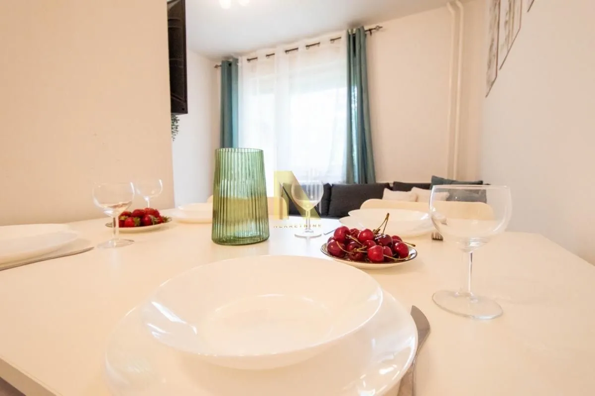 Izdavanje, jednosoban stan, 39m², Bulevar Oslobodjenja, Novi Sad Sve Podlokacije