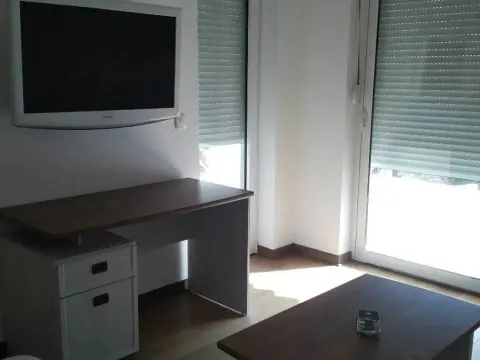 Rent, one bedroom apartment, 63m², Pržno, Budva - image 5