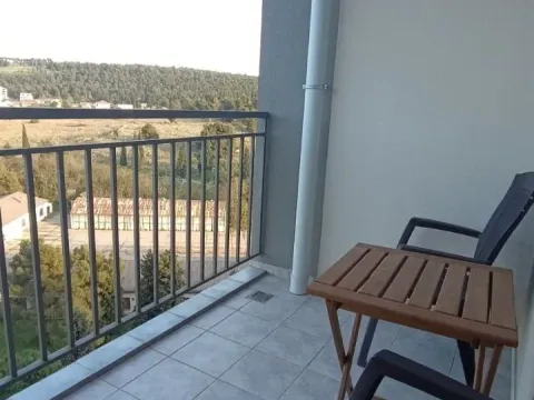 Izdavanje, jednosoban stan, 44m², Zagorič, Podgorica - image 9