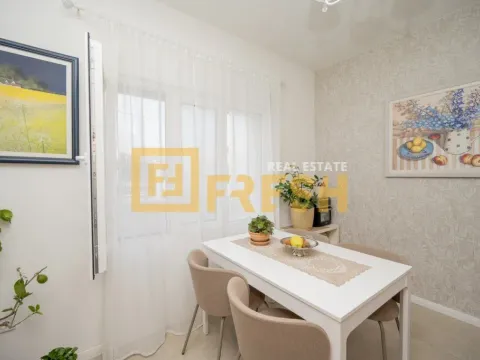 Prodaja, kuća, 180m², Dalmatinska ulica, Podgorica - image 29