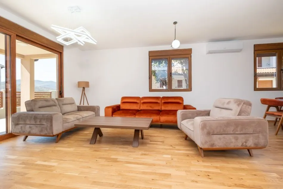 Rent, house, 140m², Donja Gorica, Podgorica