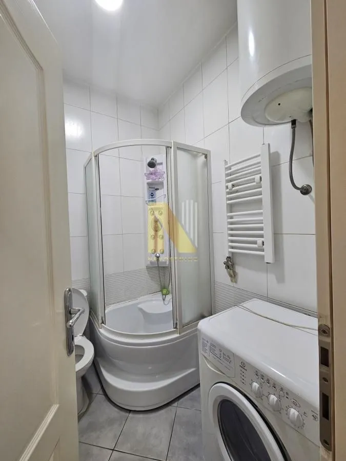 Izdavanje, garsonjera, 30m², Centar, Novi Sad