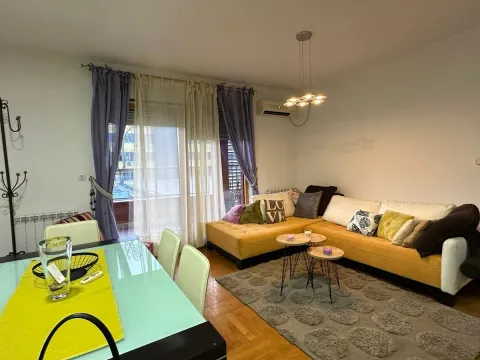 Rent, two bedroom apartment, 67m², Preko Morače, Podgorica - image 1